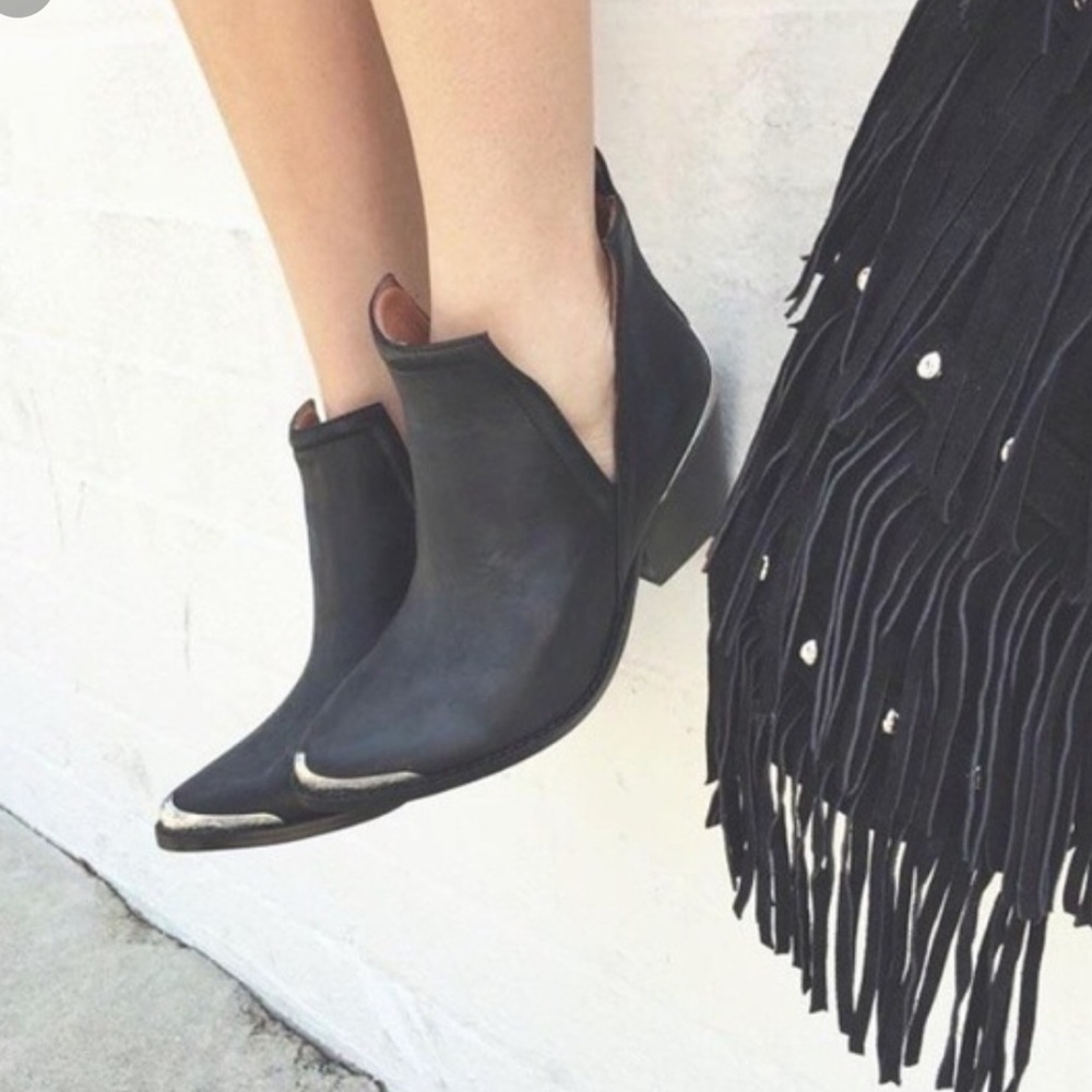 .jeffery Campbell Cromwell SOLD
